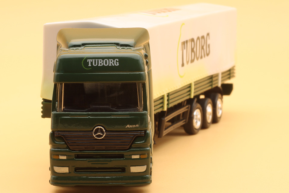 Mercedes Axor